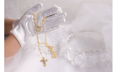 Jaki prezent wybrać na Pierwszą Komunię Świętą?