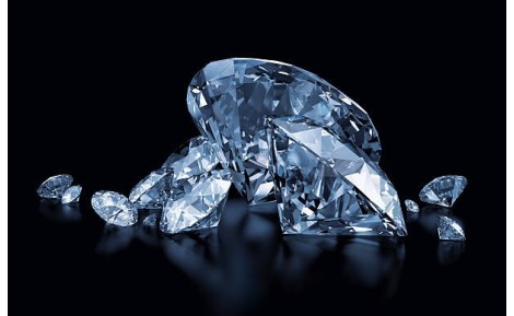 Diamenty laboratoryjne i ich zastosowanie w biżuterii srebrnej